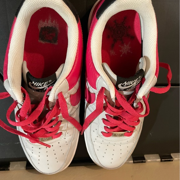 AF1 - Picture 2 of 3